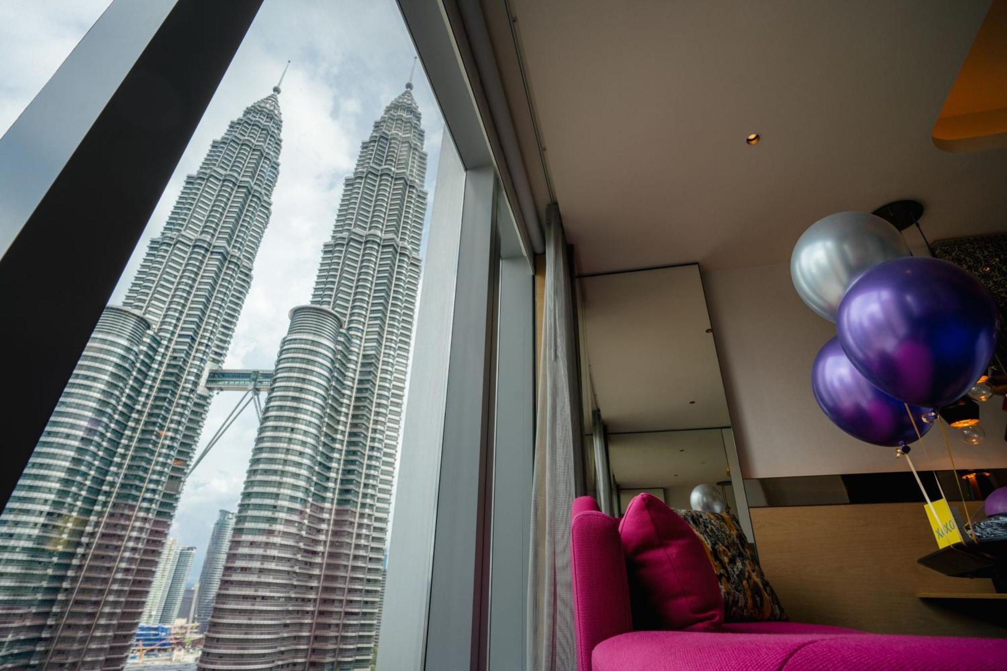 W Kuala Lumpur Hotel Exterior photo