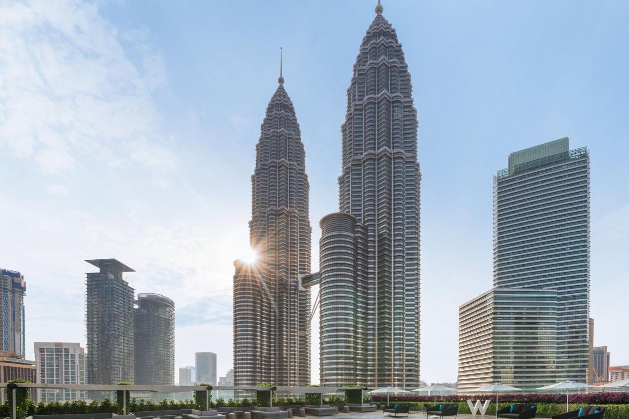 W Kuala Lumpur Hotel Exterior photo
