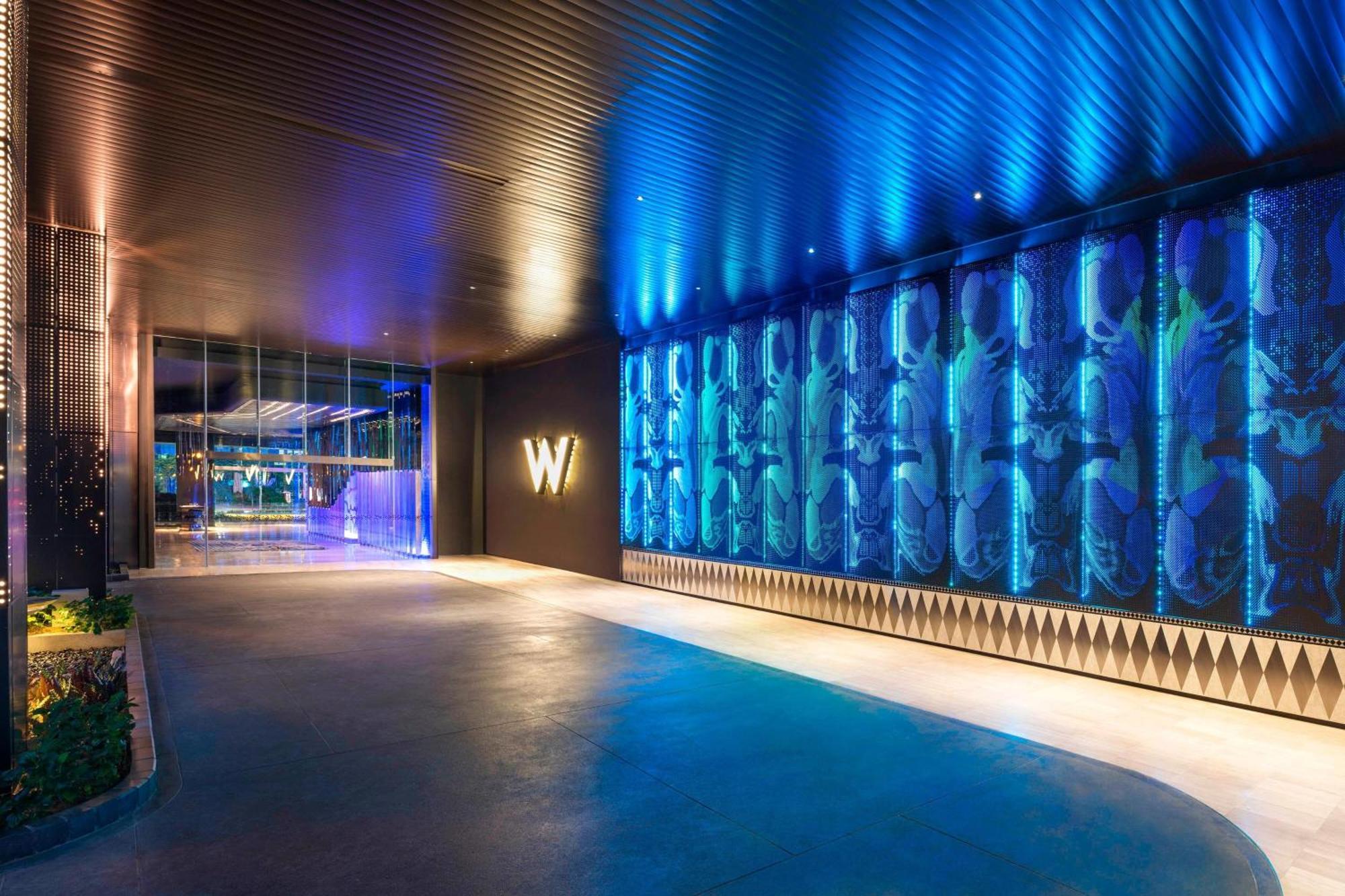 W Kuala Lumpur Hotel Exterior photo